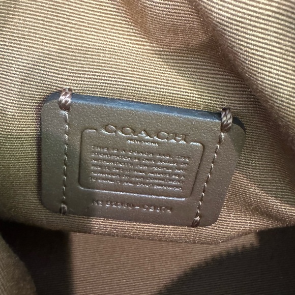 NWT Coach Outlet Lacey Crossbody In Signature Canvas - Picture 3 of 10